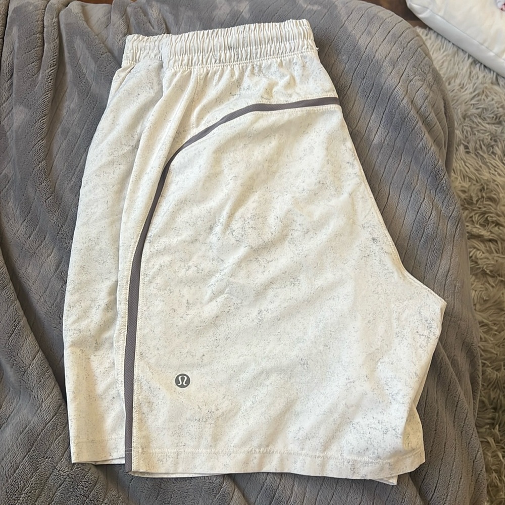 Men’s linerless shorts